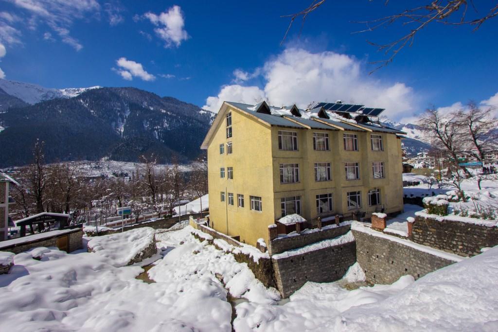 Khushboo Resorts Manali (Himachal Pradesh)