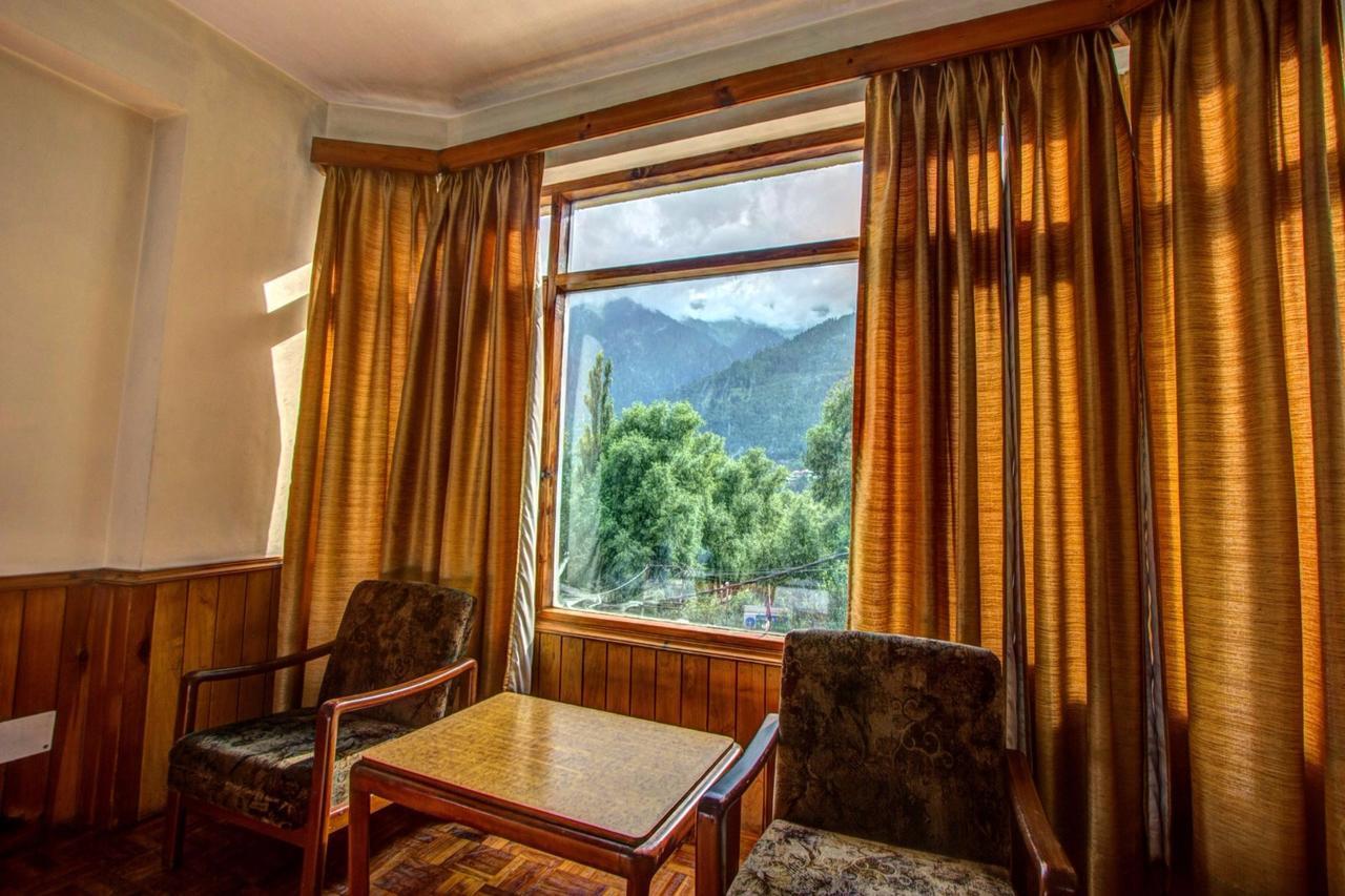 Hotel Khushboo Resorts Manali (Himachal Pradesh)
